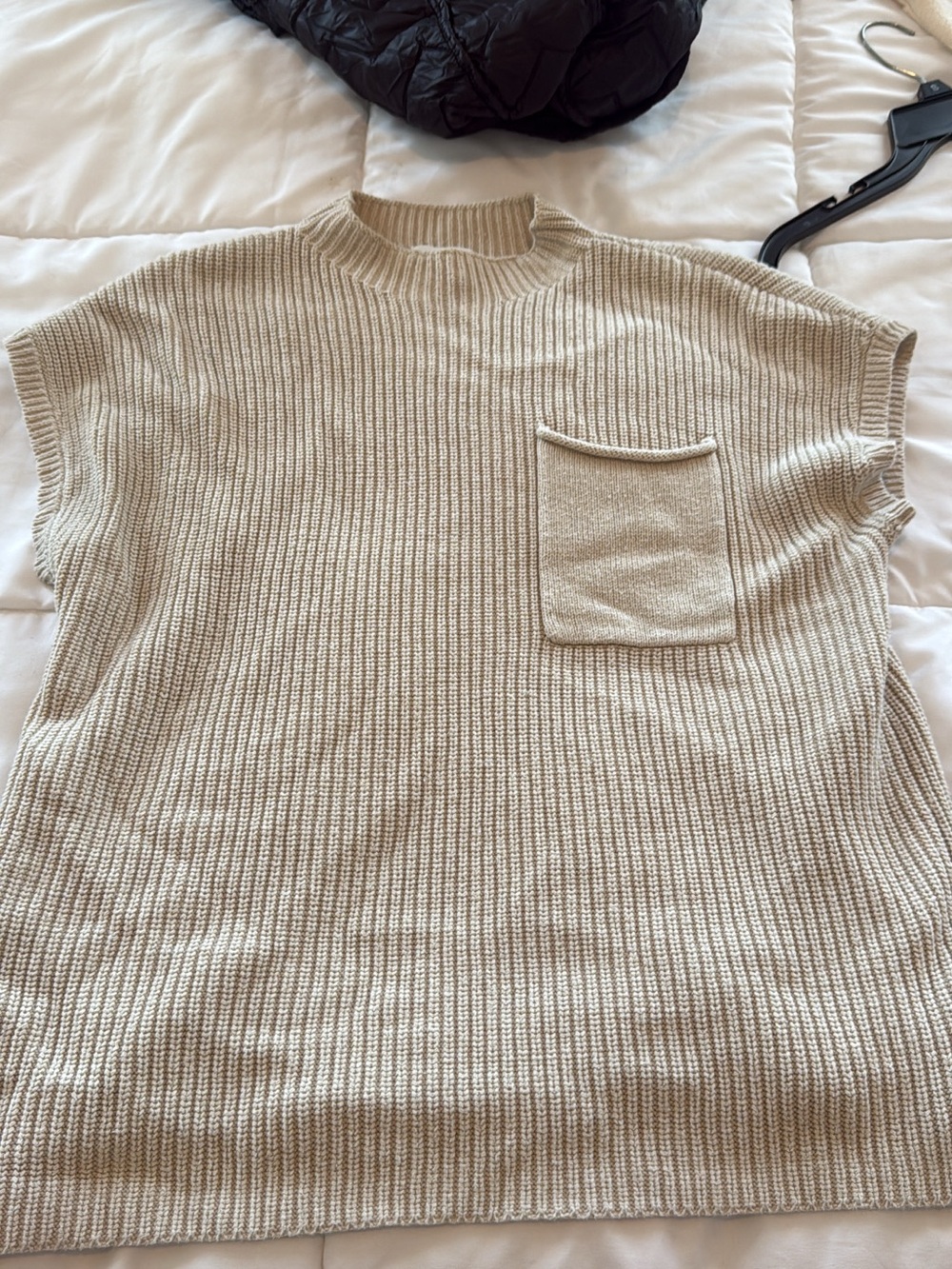 ANDREE BY UNIT Cream Ribbed Short-Sleeve Knit Top with Pocket